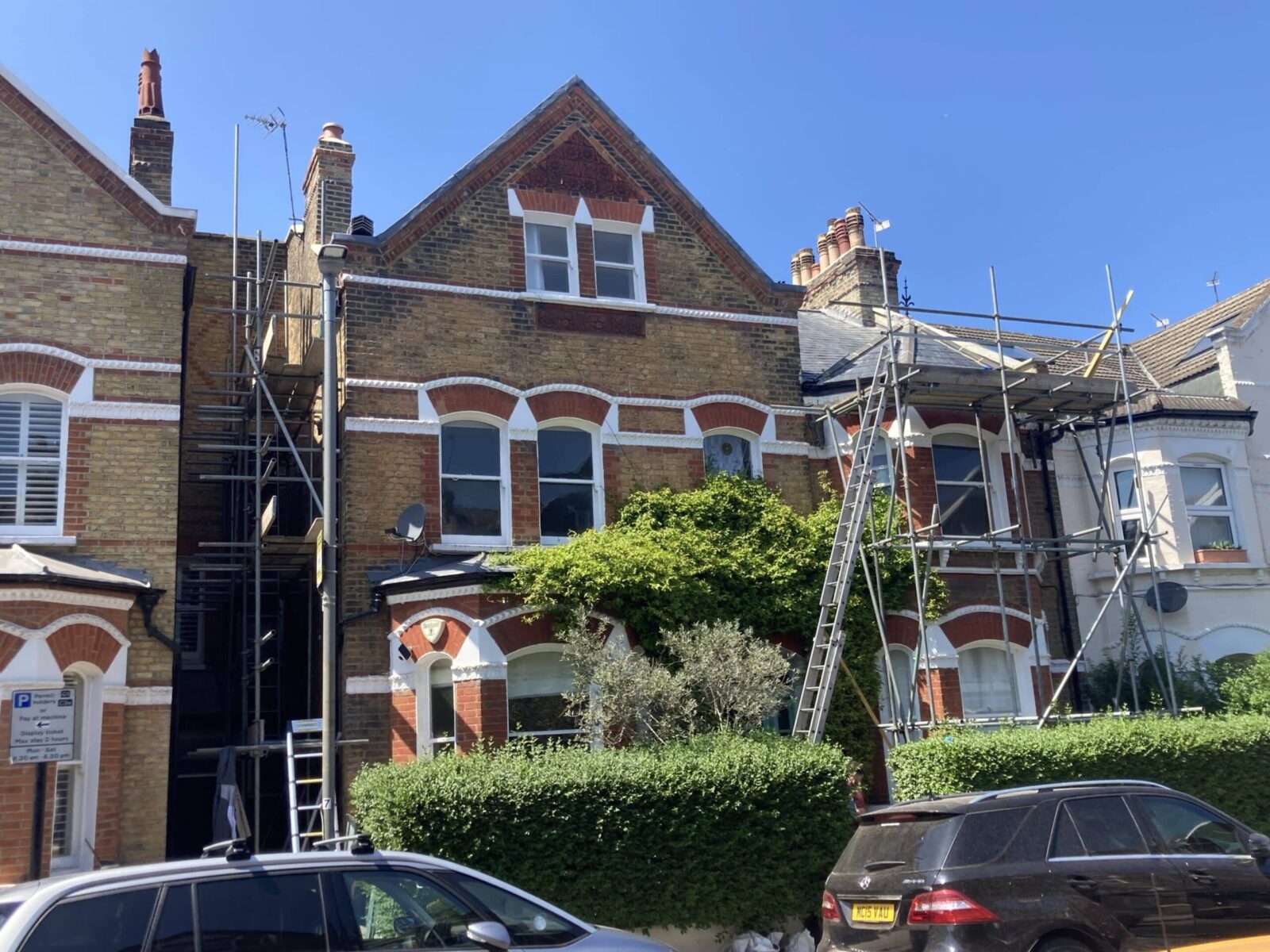 roofer in ealing